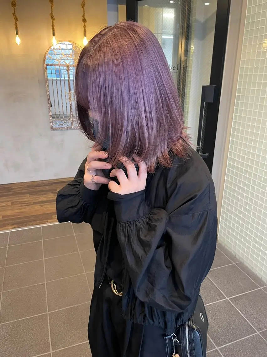 ショート カラー miyuu ハイトーン×レイヤーのヘアスタイル