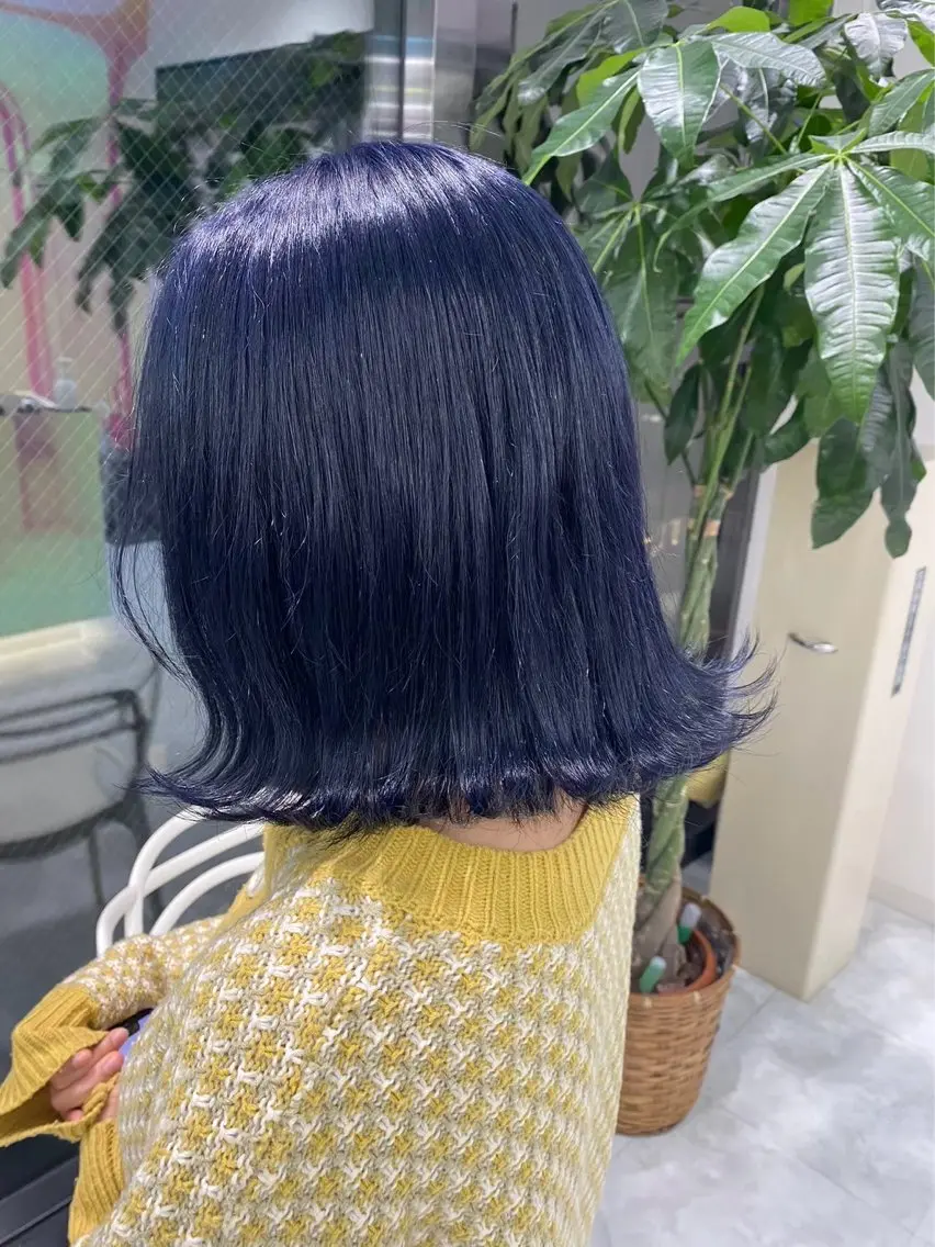 ミディアム パーマ ヘアアレンジ 透明感ブリーチカラー 🌈TOMOHIROのヘアスタイル