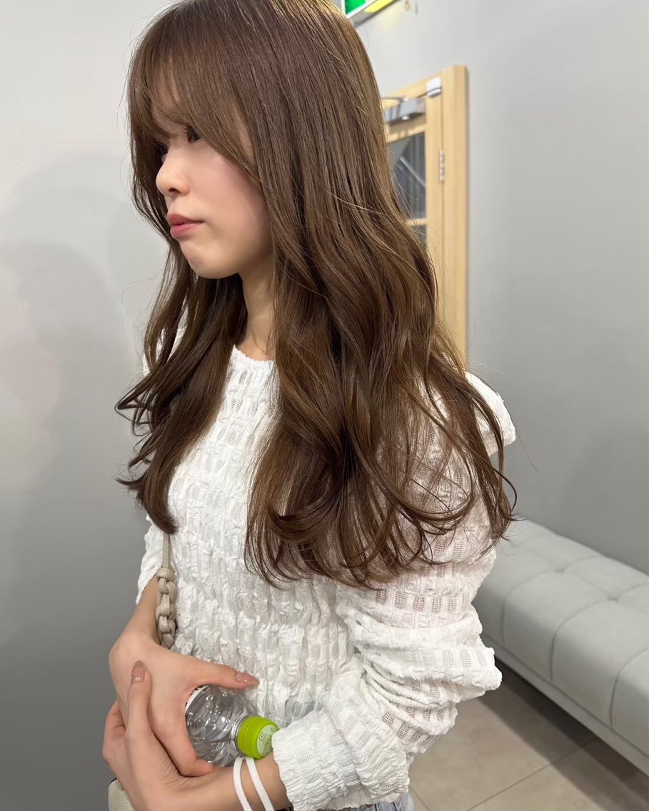 ミディアム カラー attrait 塚口店のヘアスタイル