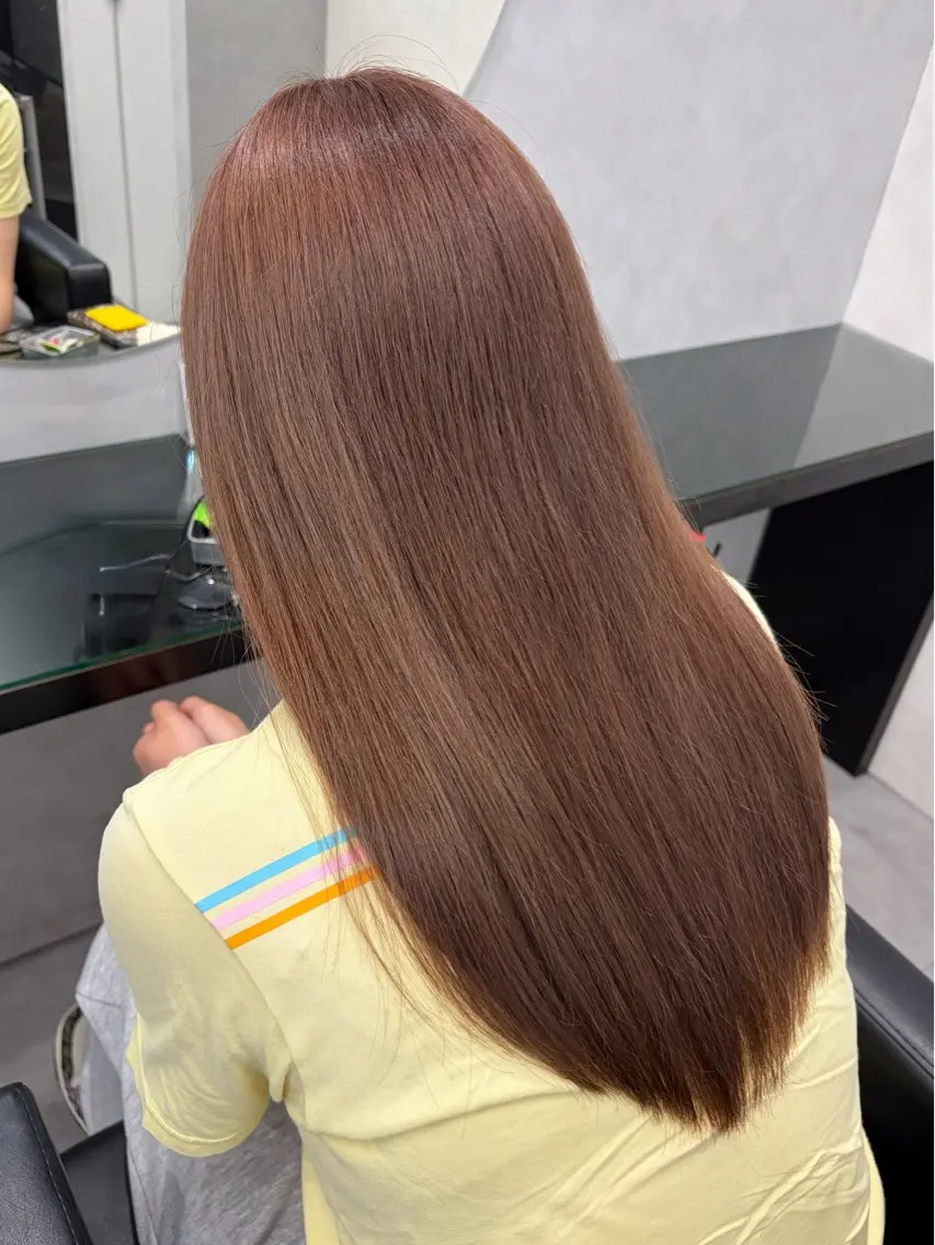 セミロング カット ヘアカラー トリートメント ミルクティーカラー/ レイヤーカットAyaのヘアスタイル