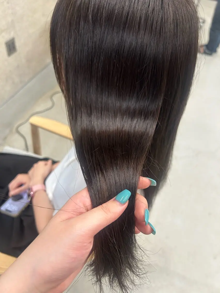 ロング ヘアカラー トリートメント SiLO Yukinaのヘアスタイル