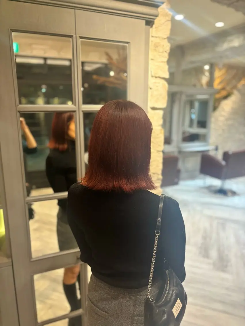 ショート カラー エドルカラー レッドカラー 🫧大滝 いくみ🌿辻堂のヘアスタイル