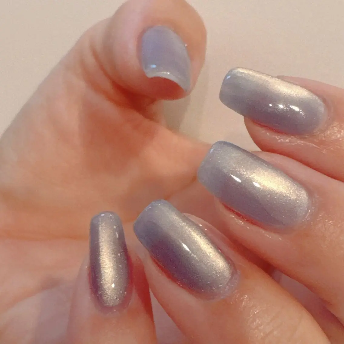 ネイル ブルー ゴールド マグネットネイル ハンドネイル byeol nailのネイルデザイン