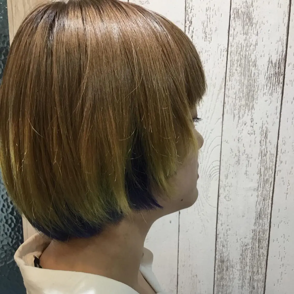 ショート カラー embrace エンブレイスのヘアスタイル