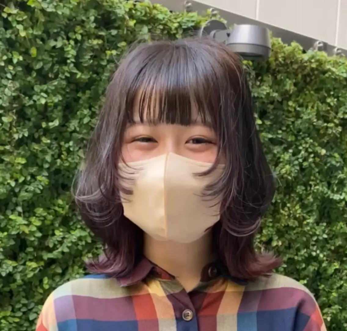 ショート カラー ボブ ウルフカット 横尾 歩のヘアスタイル