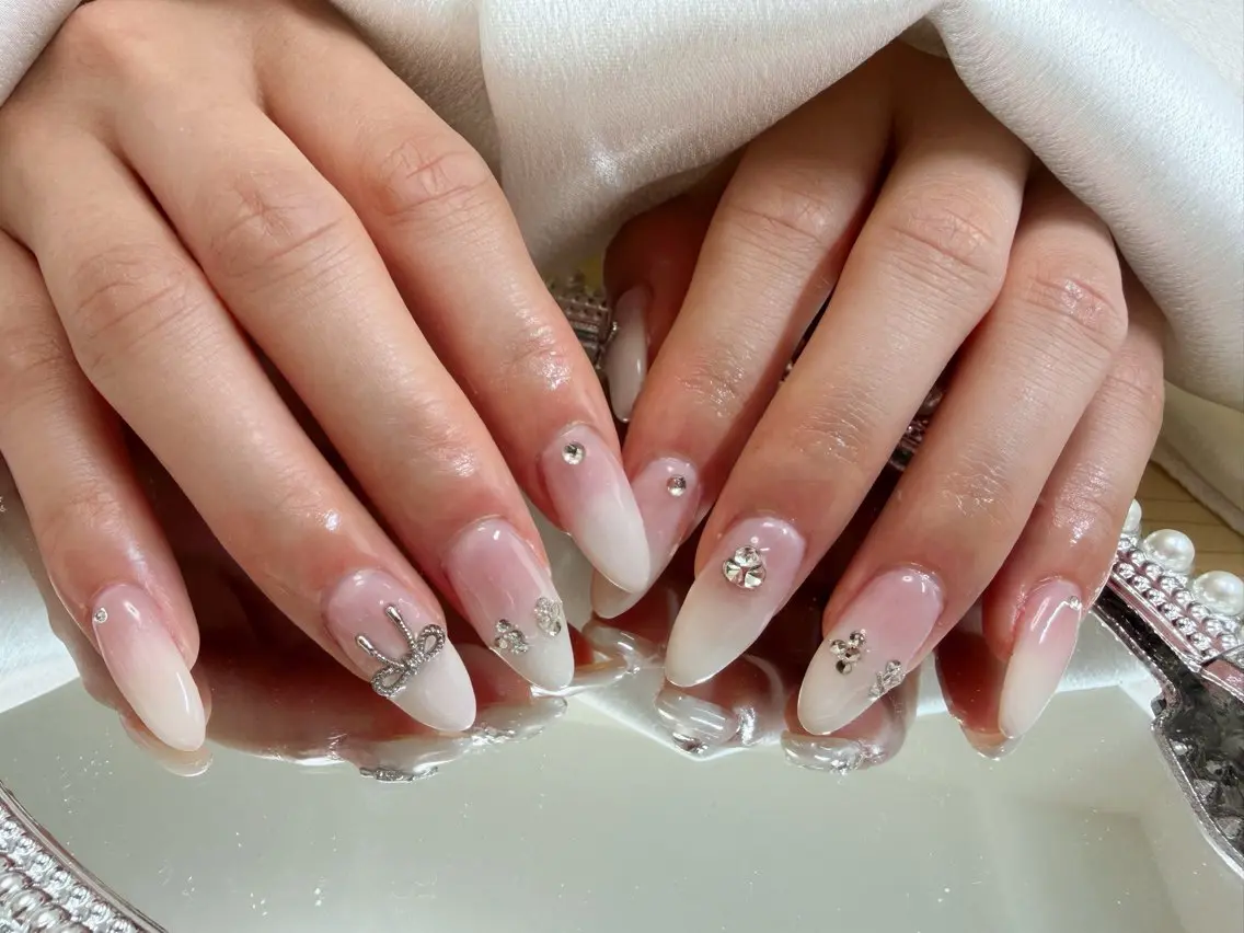 ネイル ハンドネイル IZUMI YUKIのネイルデザイン
