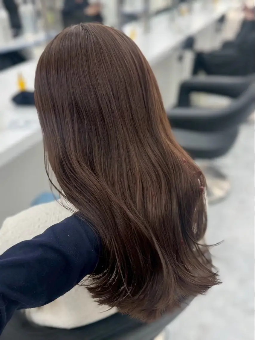 セミロング トレンドカラー🎀 miku🪞🩰のヘアスタイル