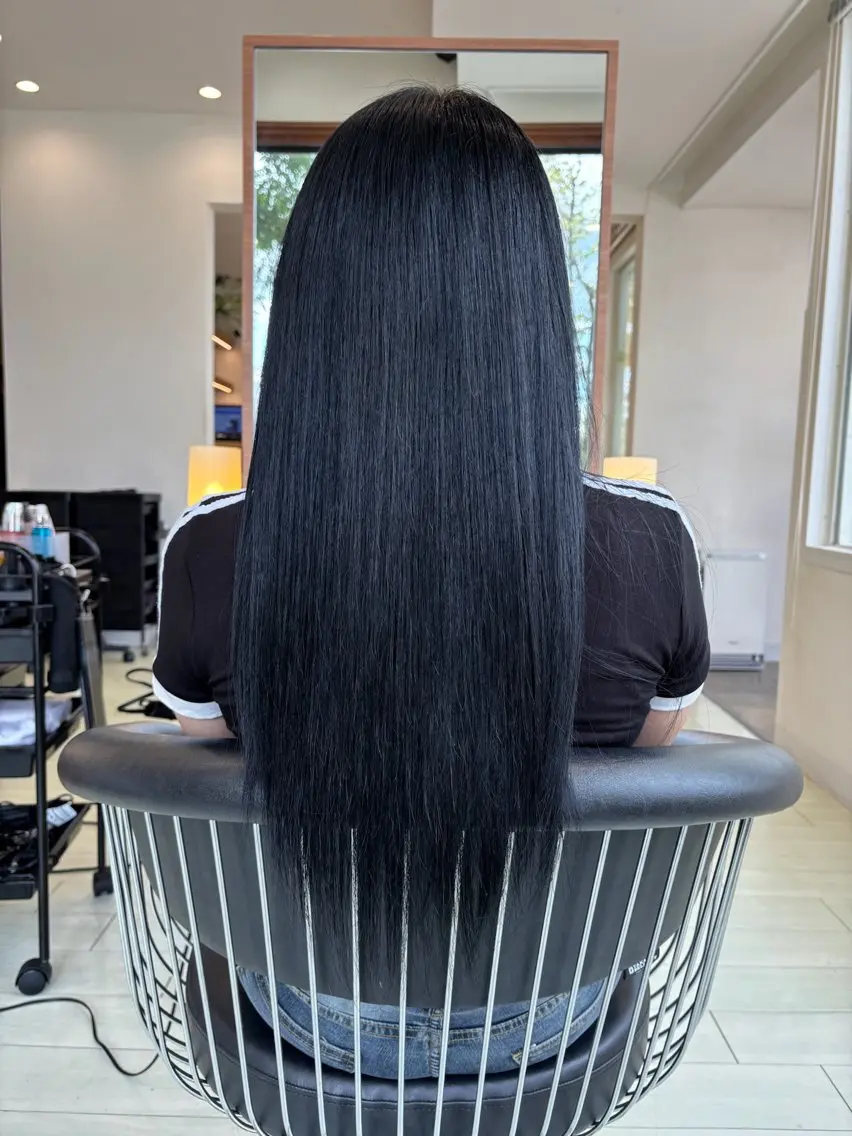 カラー 黒髪 ブルーカラー ブルーブラック 暖色❤️艶カラー/ あおいのヘアスタイル