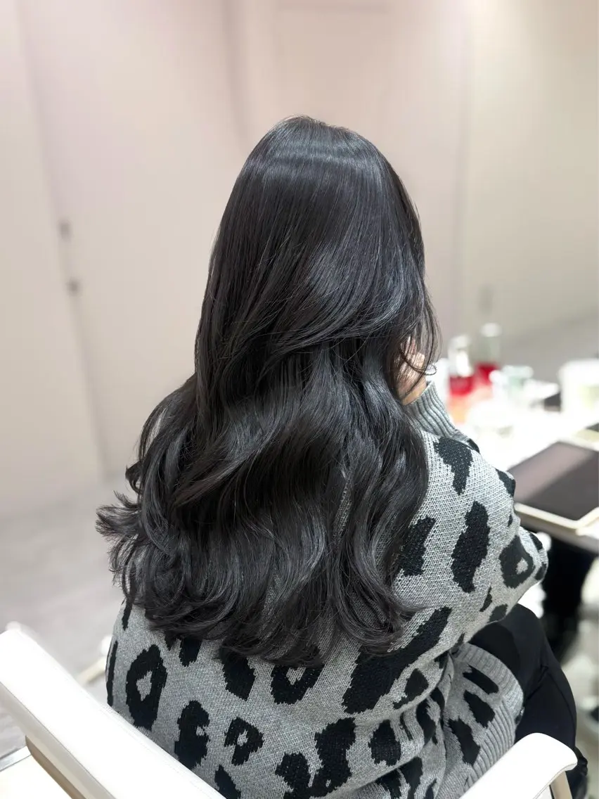 ロング カラー カット ヘアカラー トリートメント 内田 志乃のヘアスタイル