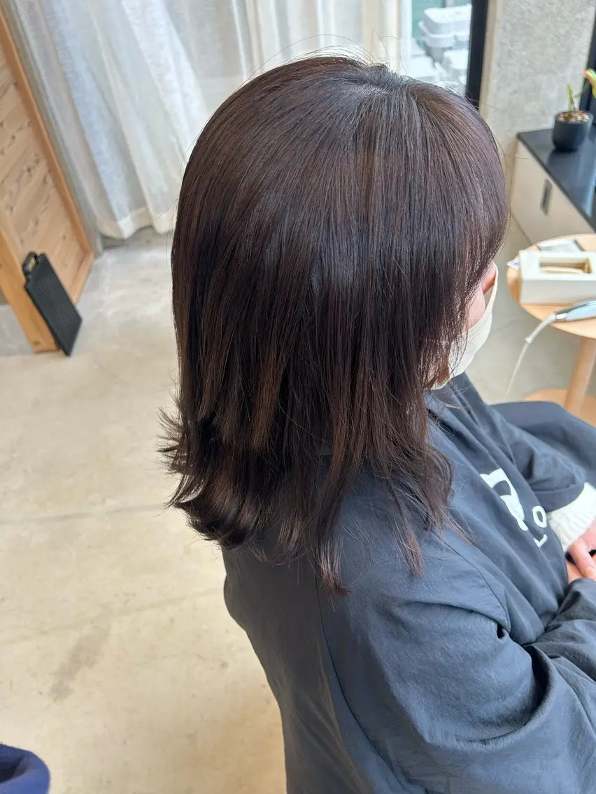 ミディアム カラー ヘアカラー トリートメント SiLO Yukinaのヘアスタイル