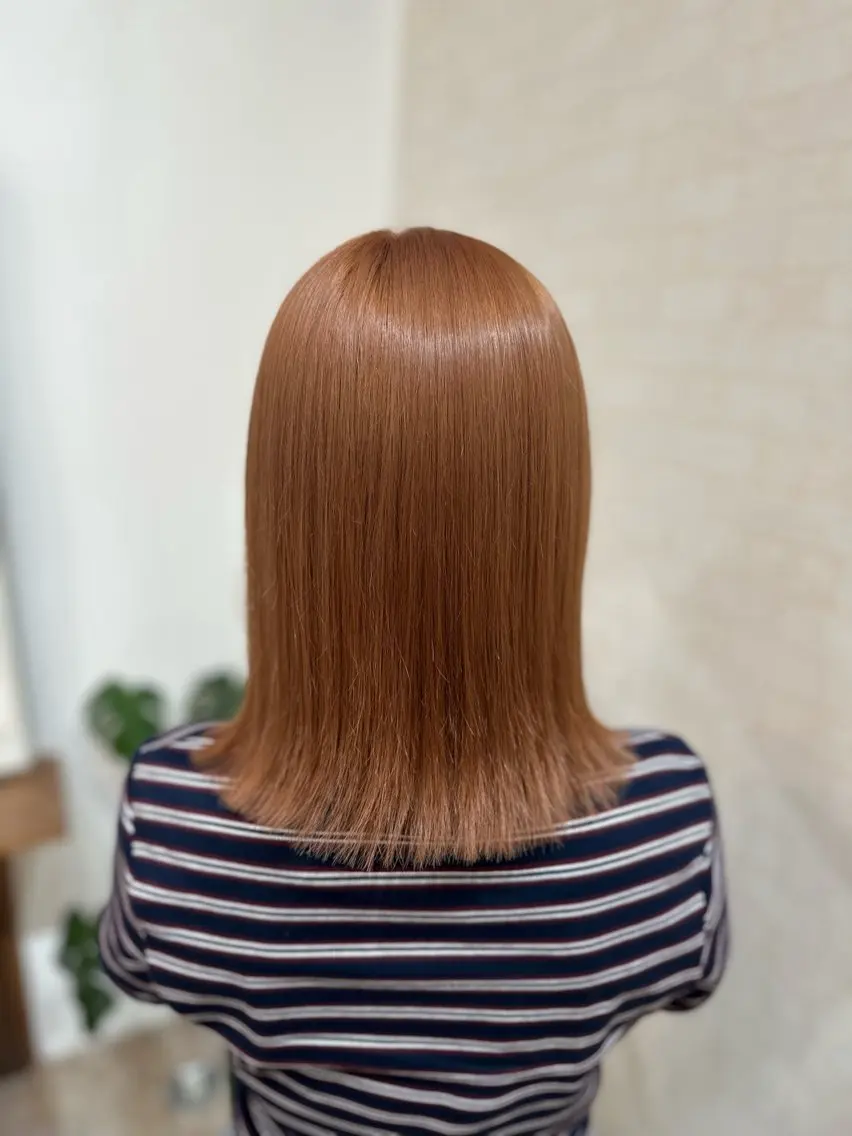 ミディアム オレンジブラウン 深堀 恵理華のヘアスタイル