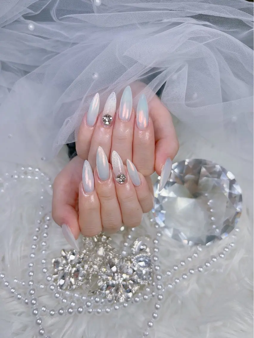 ネイル アートネイル オーロラネイル チークネイル 長さ出し フットネイル Miya _nailのネイルデザイン