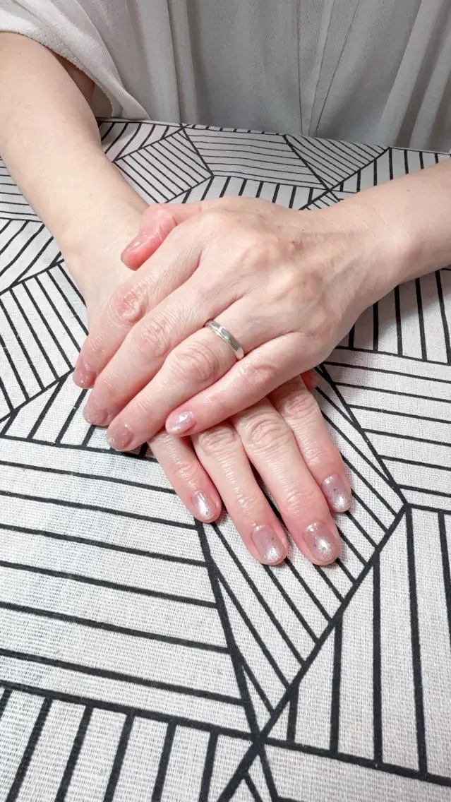 ネイル 遠藤 芽衣のネイルデザイン