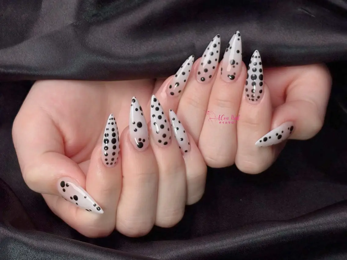 ネイル 桜ネイル 長さ出し フラワーネイル フレンチネイル ジェルネイル ハンドネイル ACon NailSalonのネイルデザイン