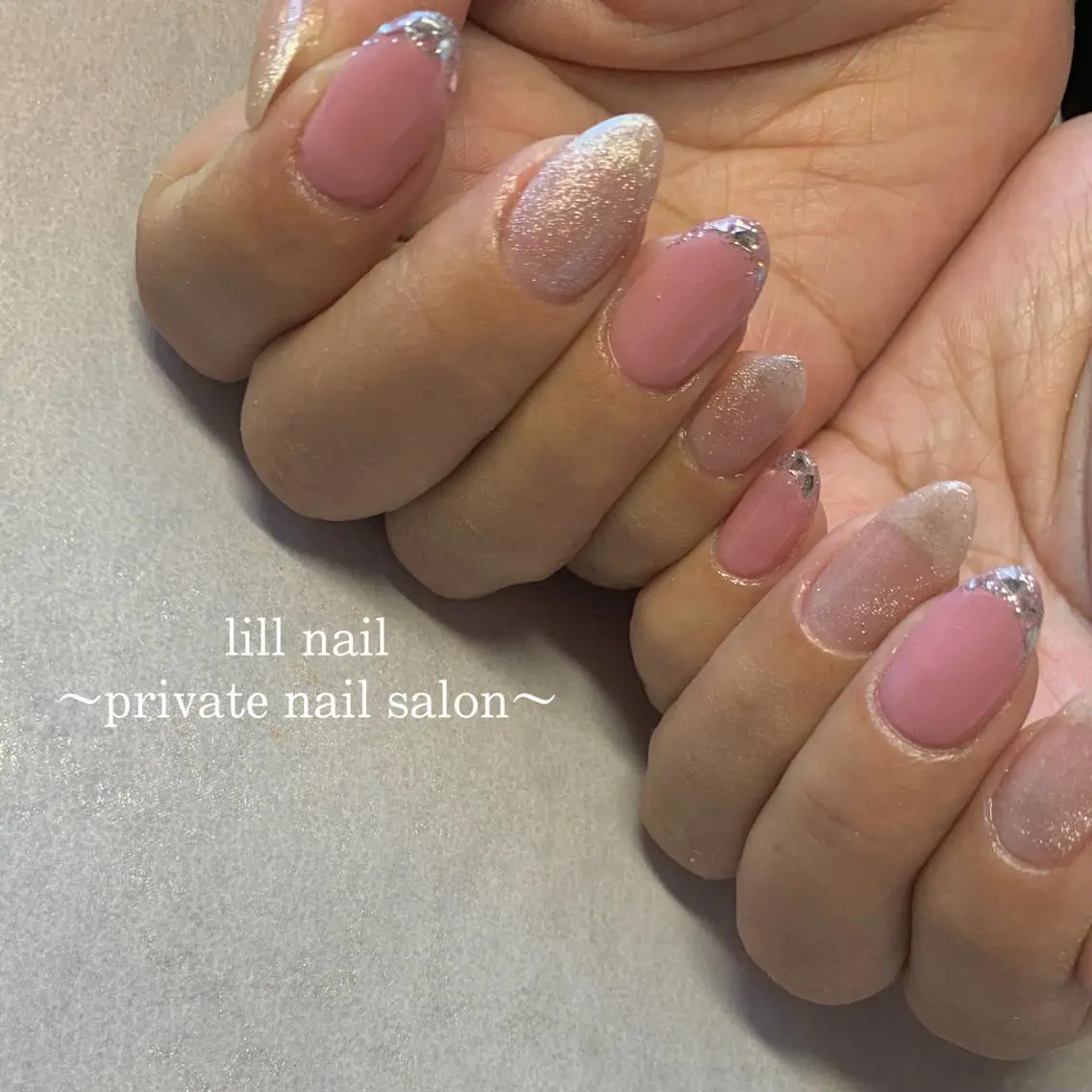 ミディアム pllia beautyのネイルデザイン