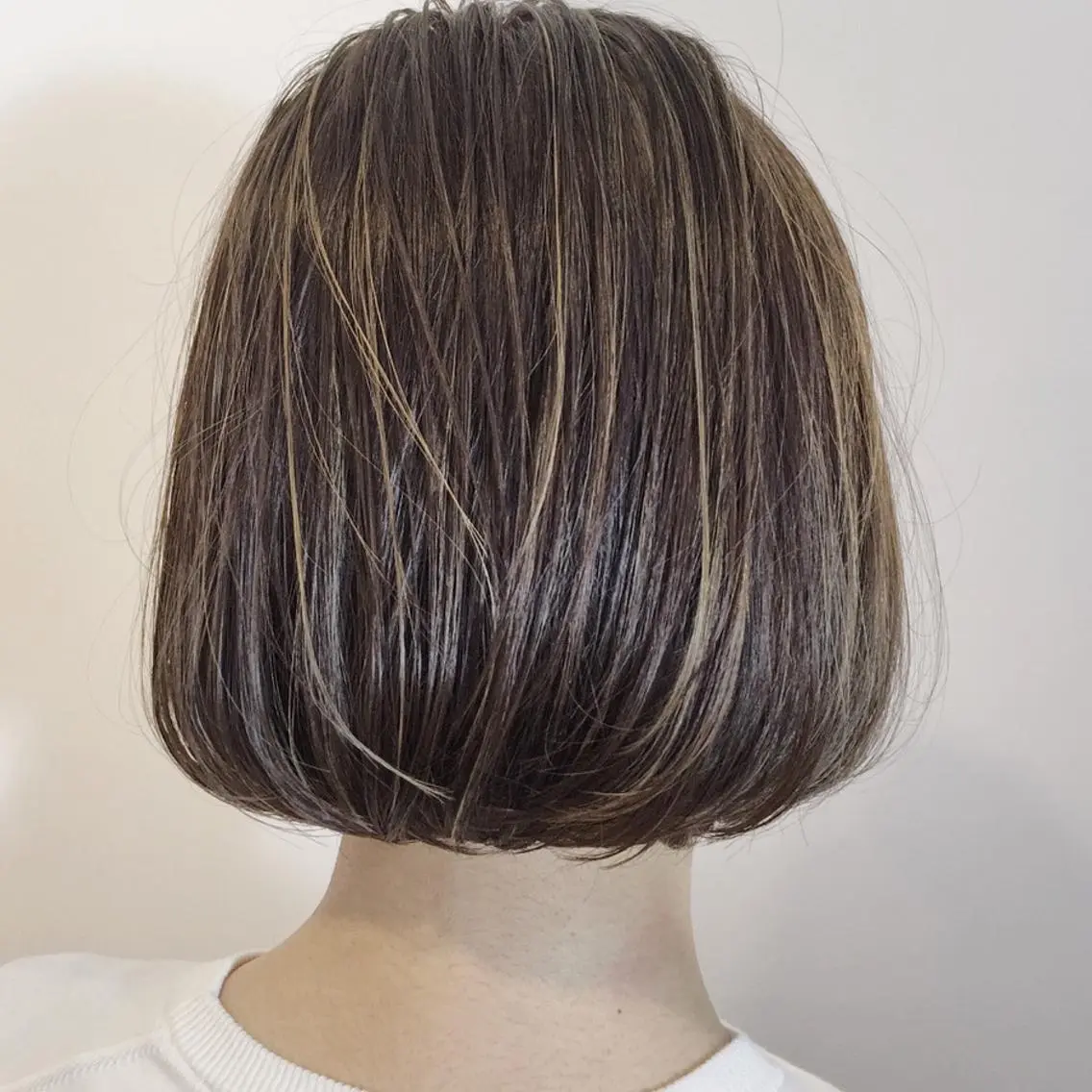 ショート カラー ハイライトカラー ボブ ハイライト 似合わせ専門美容師 なかじまのヘアスタイル