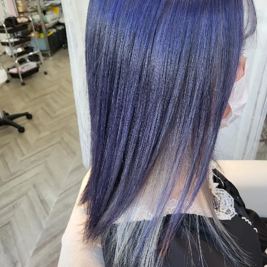 ミディアム カラー ヘアアレンジ ブルーカラー シルバー ナカシマ  アユミのヘアスタイル