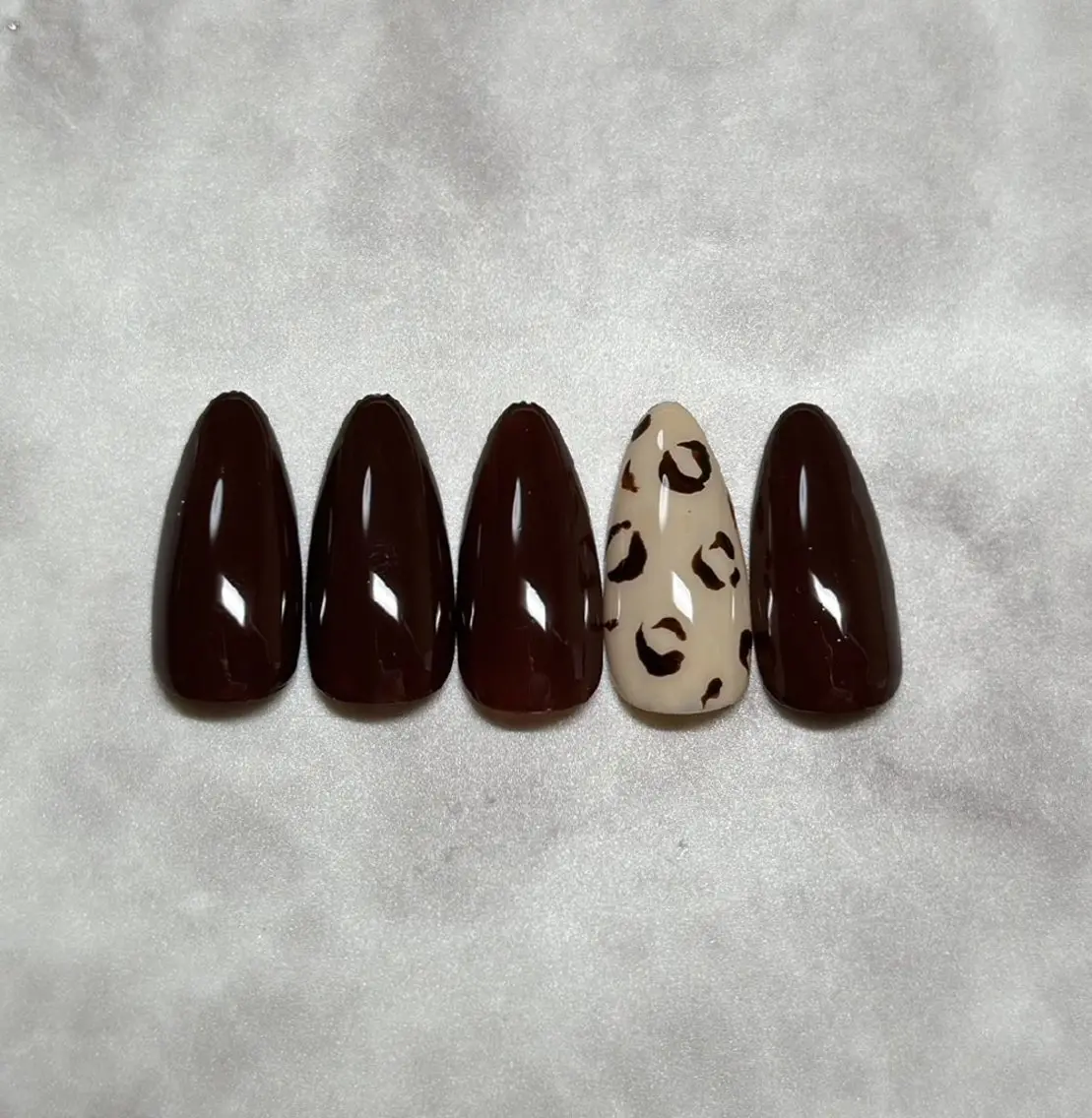 ネイル Nailsalon Graciasのネイルデザイン