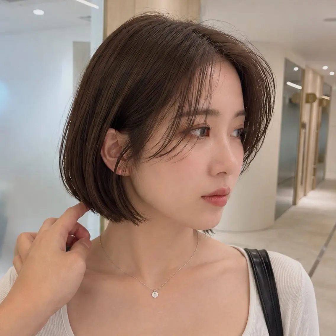 ミディアム カット ヘアカラー トリートメント カット特化/ 荒井史行/新宿三丁目のヘアスタイル