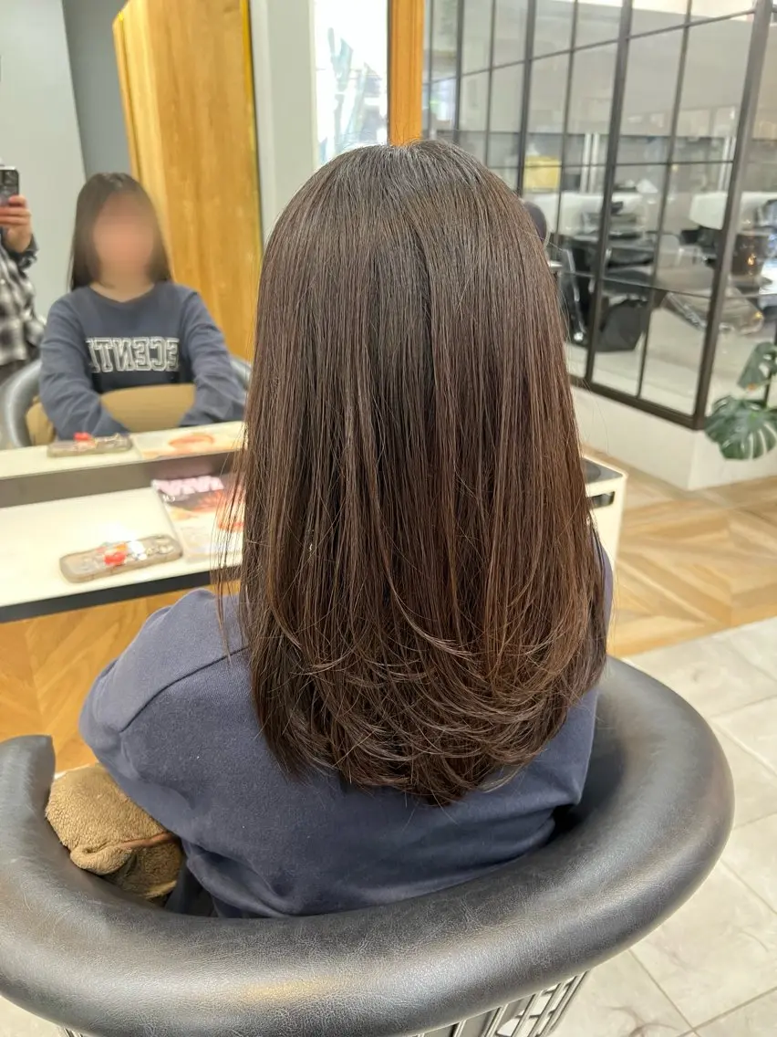 ミディアム 佐藤 慧のヘアスタイル