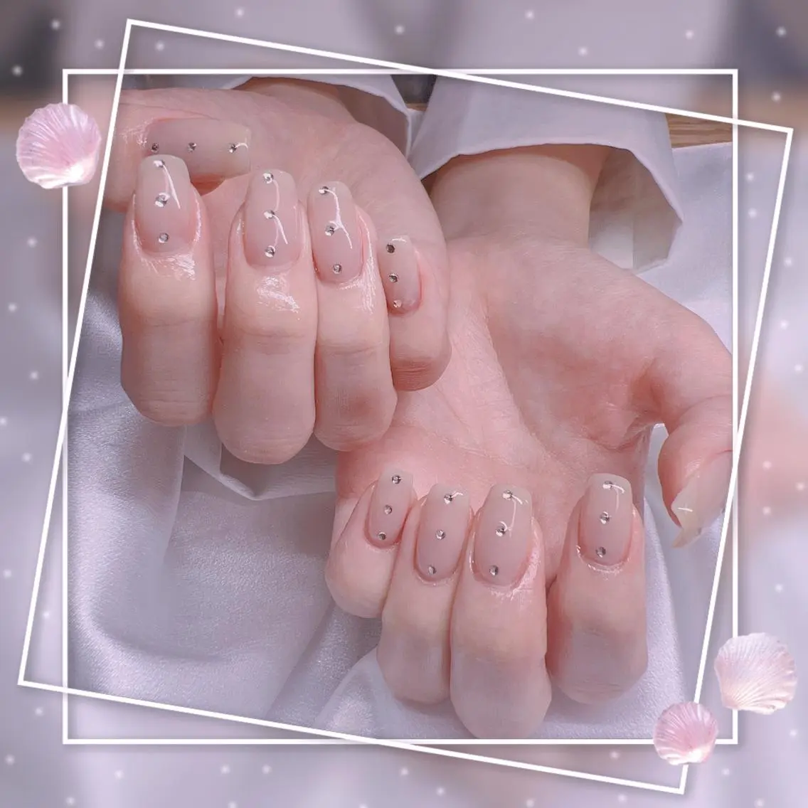 ネイル フレンチネイル キラキラネイル 韓国ネイル マグネットネイル マグネットフレンチ Chill Nailsalonのネイルデザイン