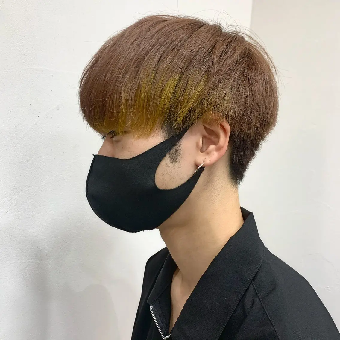 カラー メンズ メンズブリーチ メンズインナーカラー メンズ韓国風 ブリーチ ダブルカラー ヘアカラー トリートメント 目黒 碧人のヘアスタイル