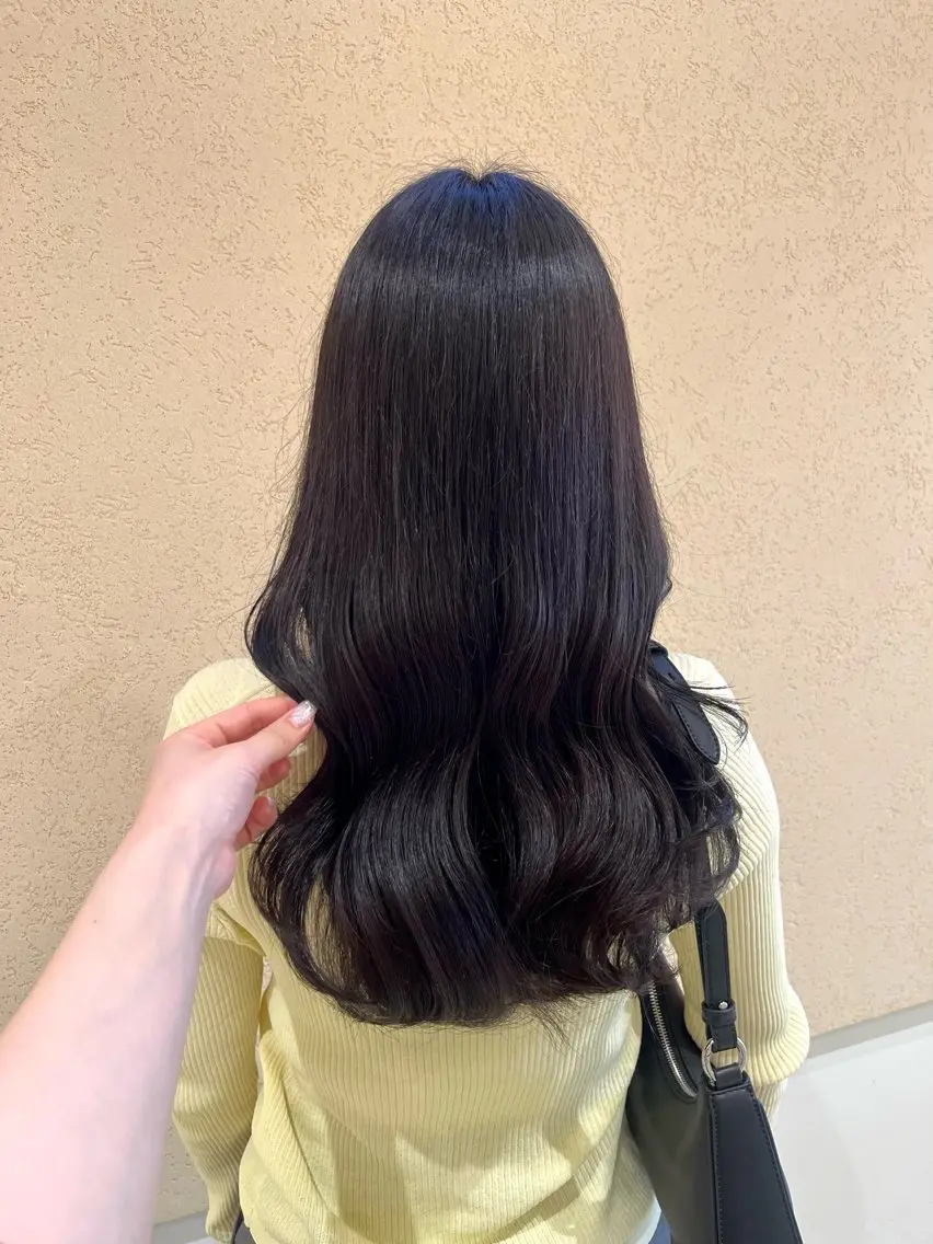 ミディアム カット ヘアカラー 新宿 Chiakiのヘアスタイル
