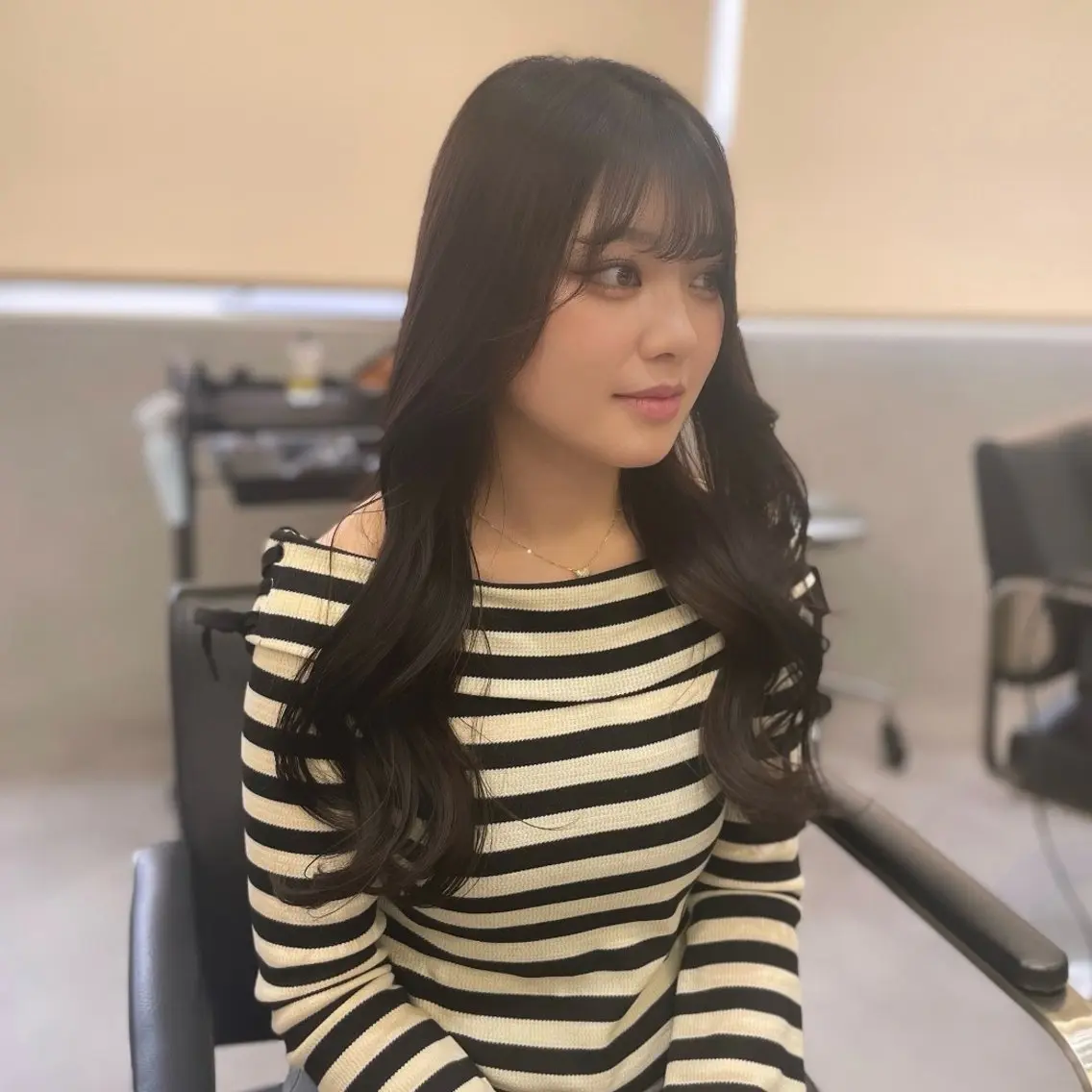 ロング カラー グレージュ ラベンダーカラー 韓国風ヘア レイヤーカット カット ヘアカラー Rui/透明感カラー 暖色/レイヤーカットのヘアスタイル