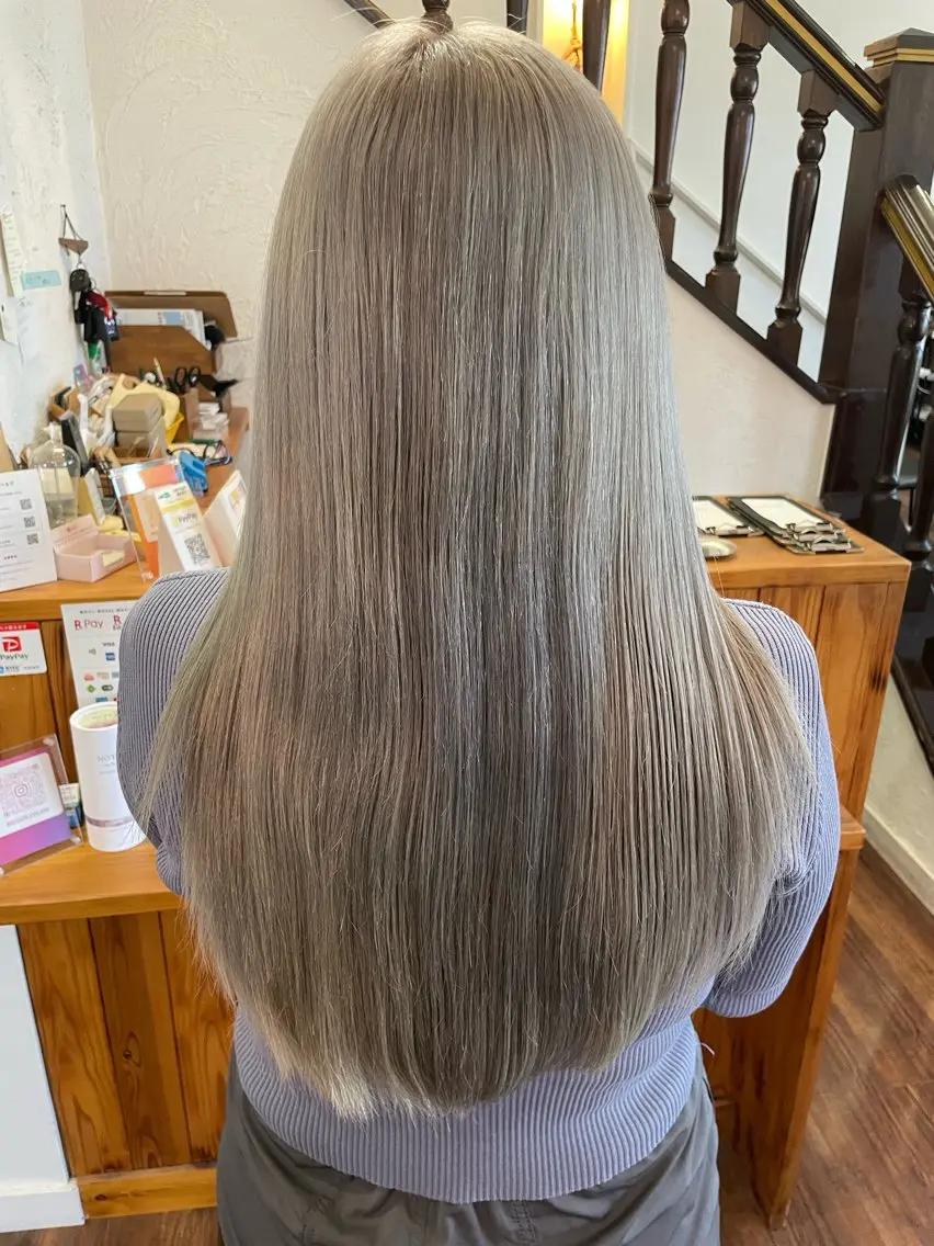 ロング ヘアカラー 下林 雅明のヘアスタイル