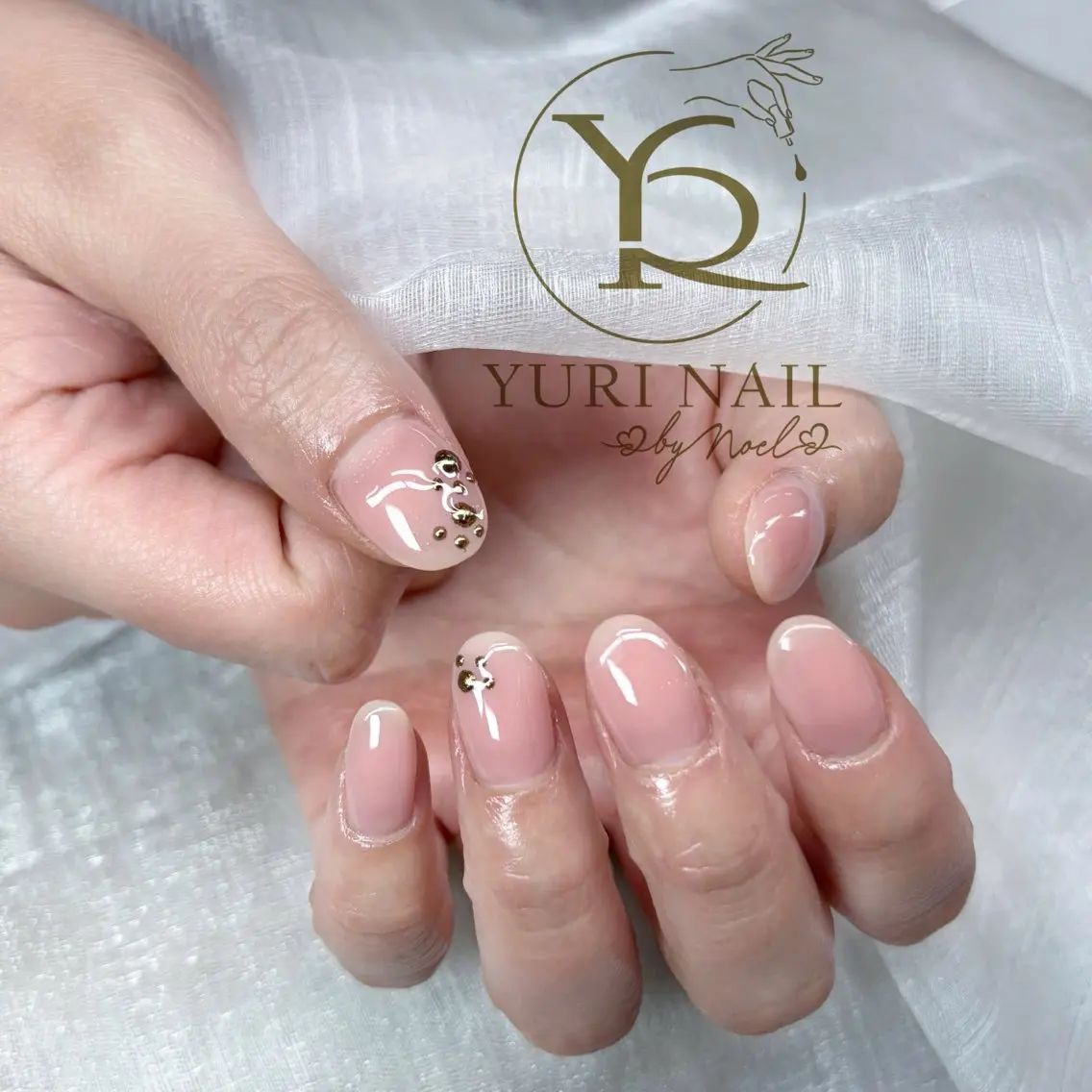ネイル フレンチネイル ニュアンスネイル ワンカラーネイル ワンホンネイル ハンドネイル フットネイル ハンドケア YURI Nail NARITAのネイルデザイン