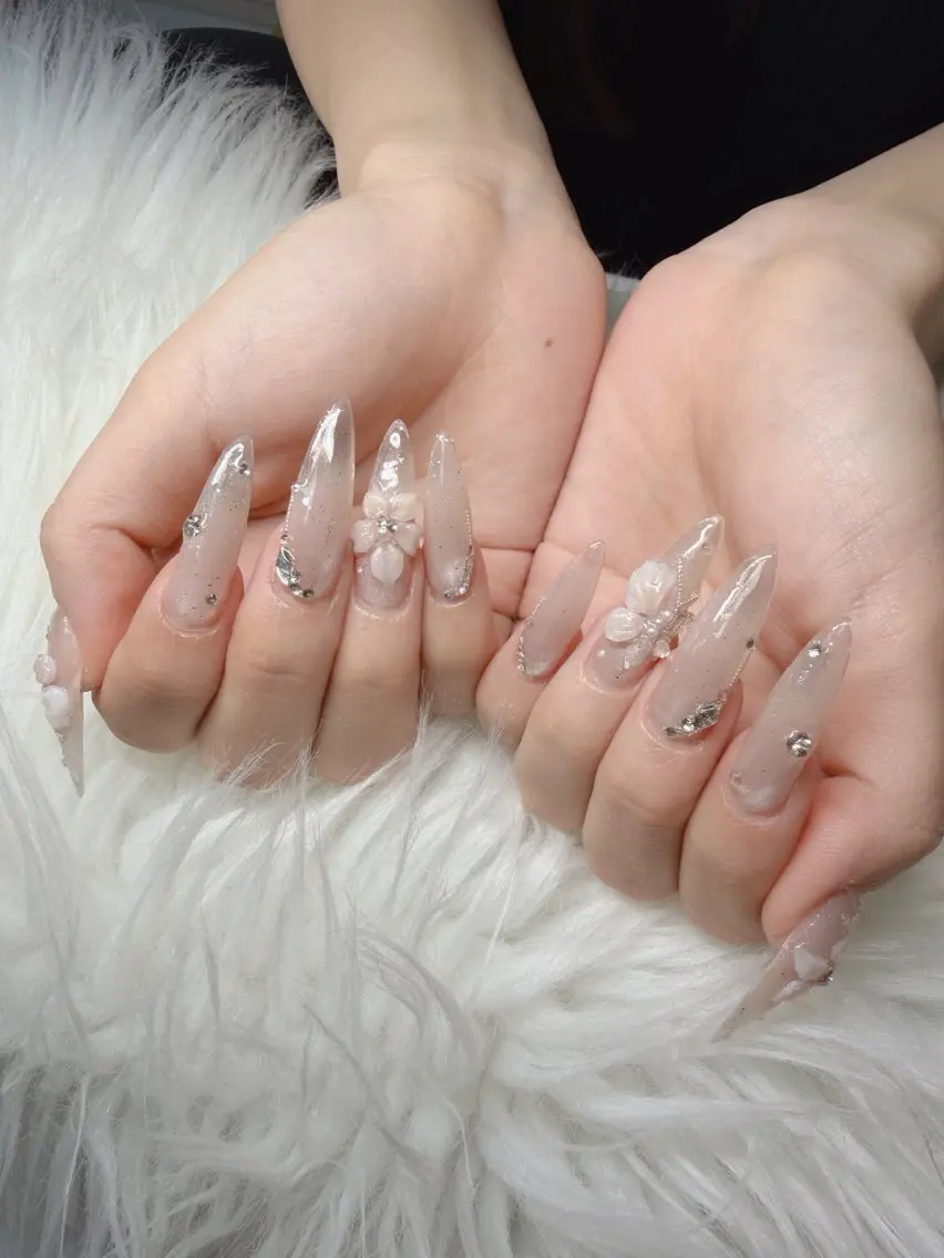 ネイル Lee Nailsのネイルデザイン