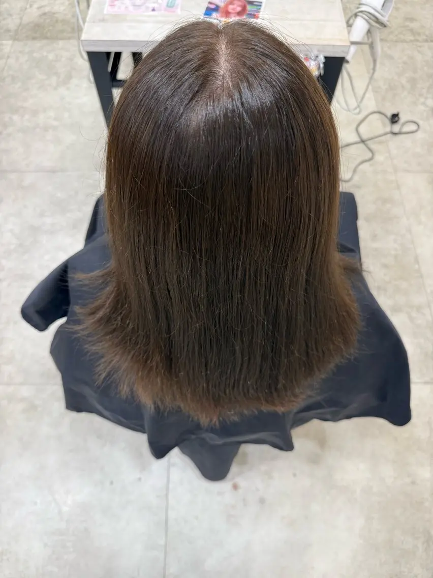 カラー 透明感カラー オリーブカラー ヘアカラー ciate MAHIROのヘアスタイル