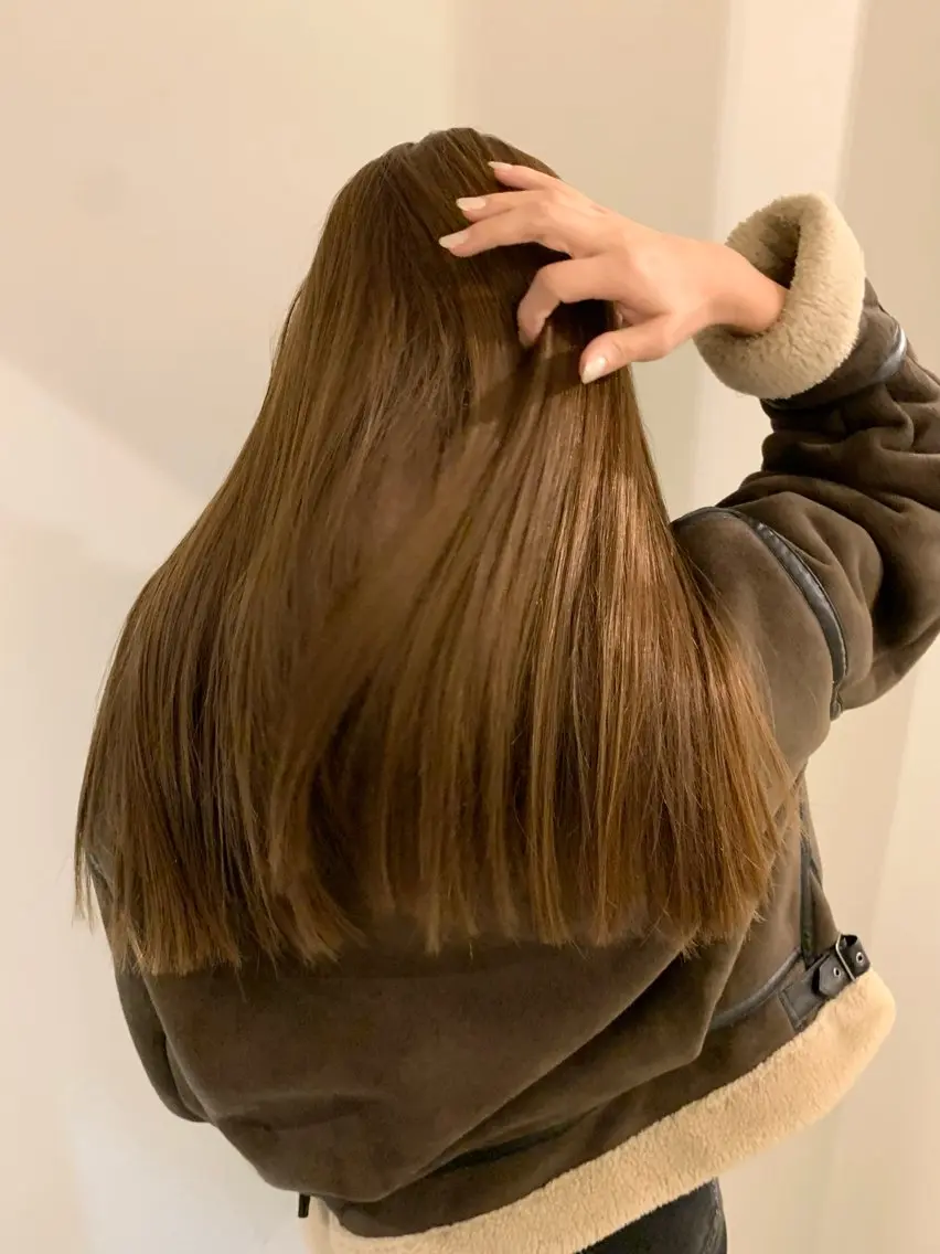 ロング カラー ベージュカラー ブリーチ ブリーチなしカラー 髪質改善 カット ヘアカラー トリートメント 落合希 Olivebeigeのヘアスタイル