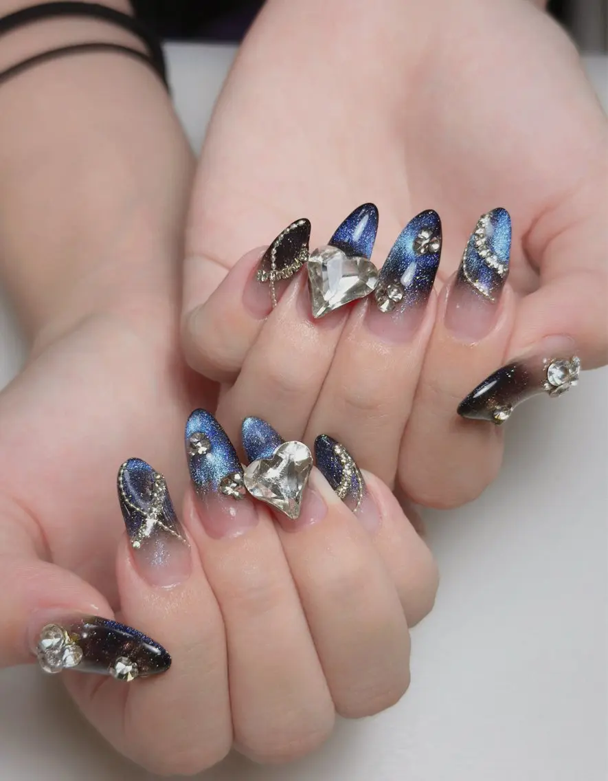 ネイル オーロラネイル 長さ出し フットネイル ラメ(グリッター) ラメグラデーション ハンドネイル 👍thumbs up nail👍のネイルデザイン