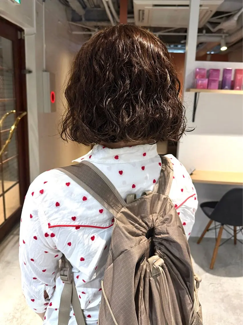 ショート パーマ 切りっぱなしボブ ボブ カット パーマ トリートメント 石川絢佳/ 顔周り×暖色のヘアスタイル
