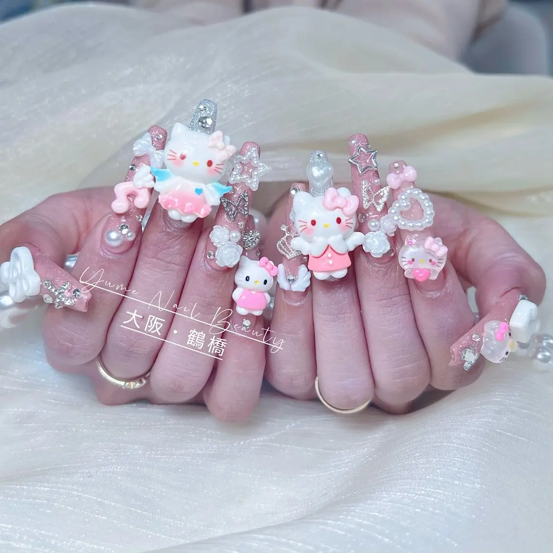 【ゴテゴテし放題】🎀人気NO.1 ♡無制限パーツ付け放題♡ 《🎀🩷☠️🐰🐻などパーツ沢山》の写真