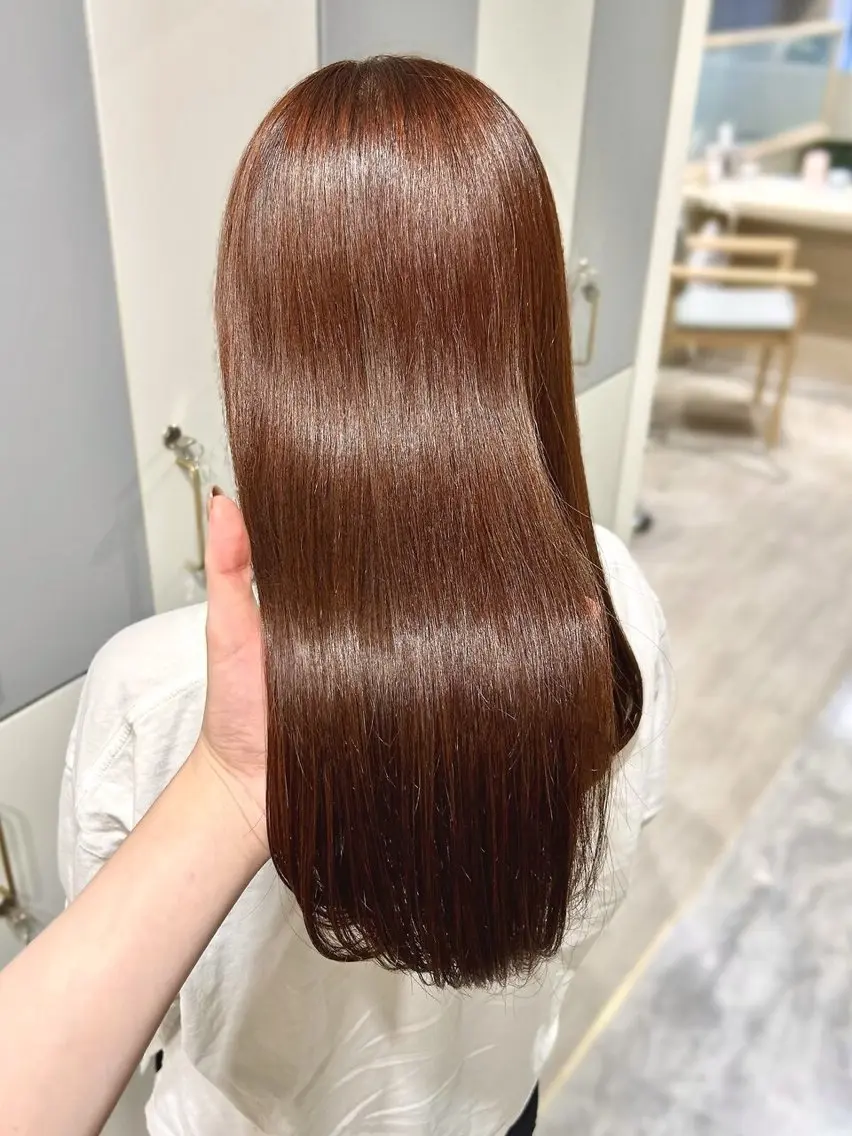 ロング カラー ブラウンカラー lovest sayanaのヘアスタイル