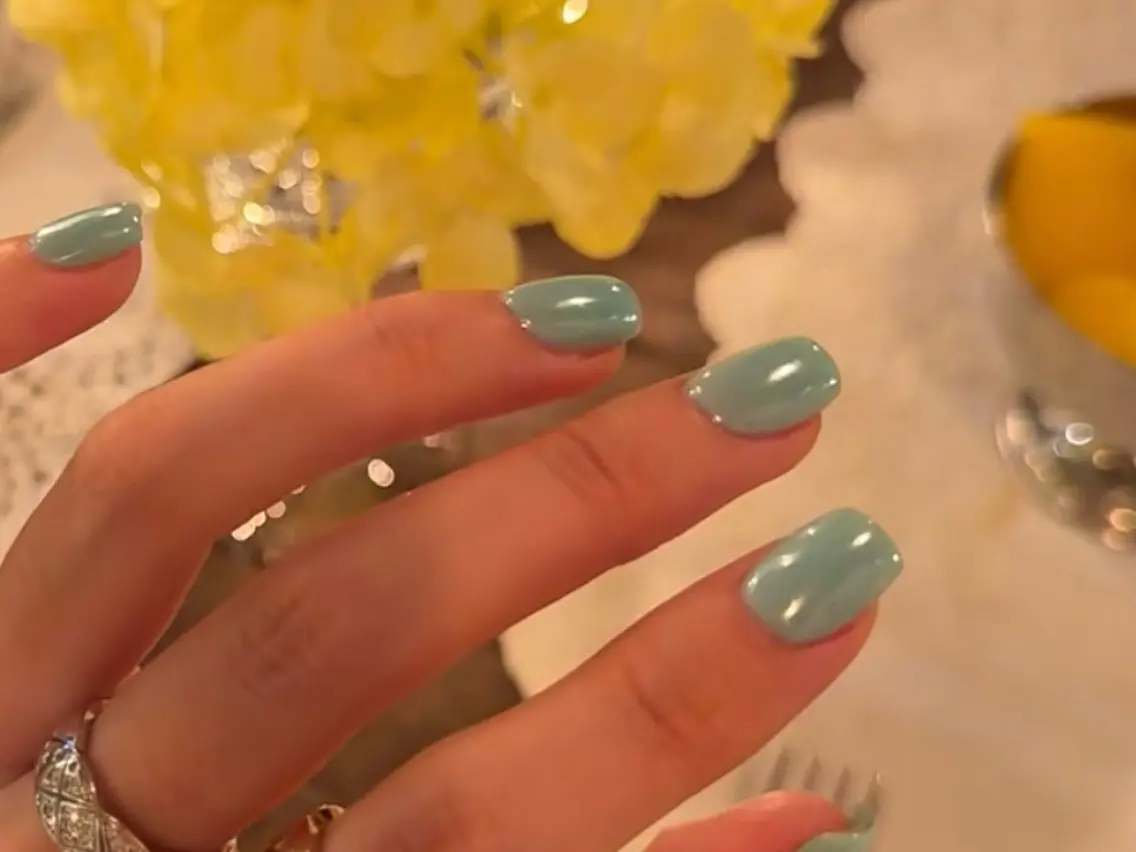 ミディアム ハンドネイル Atelier nail salonのネイルデザイン