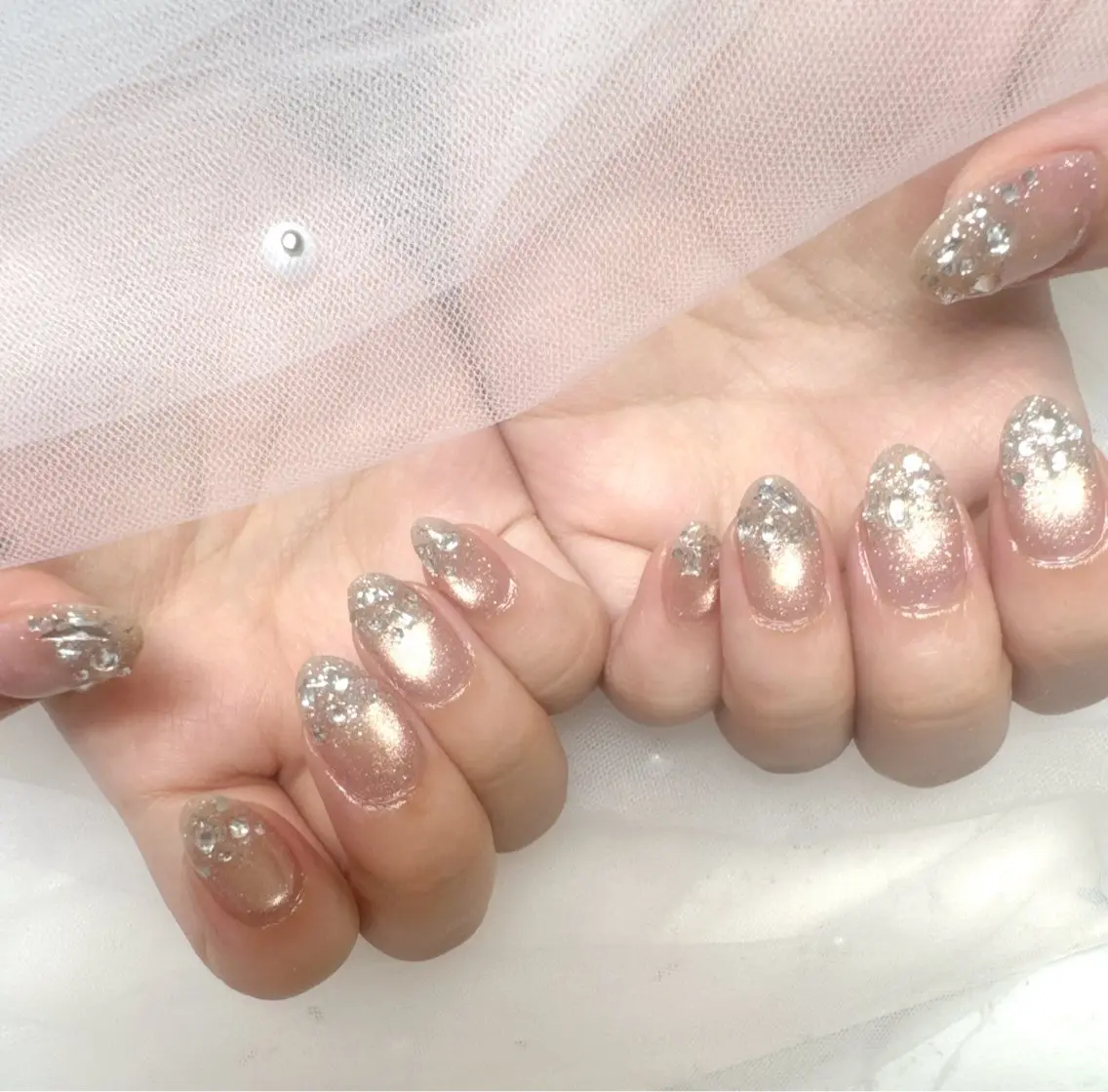 ネイル キラキラネイル 韓国ネイル 持ち込み ワンホンネイル ハンドネイル Queeens nailのネイルデザイン