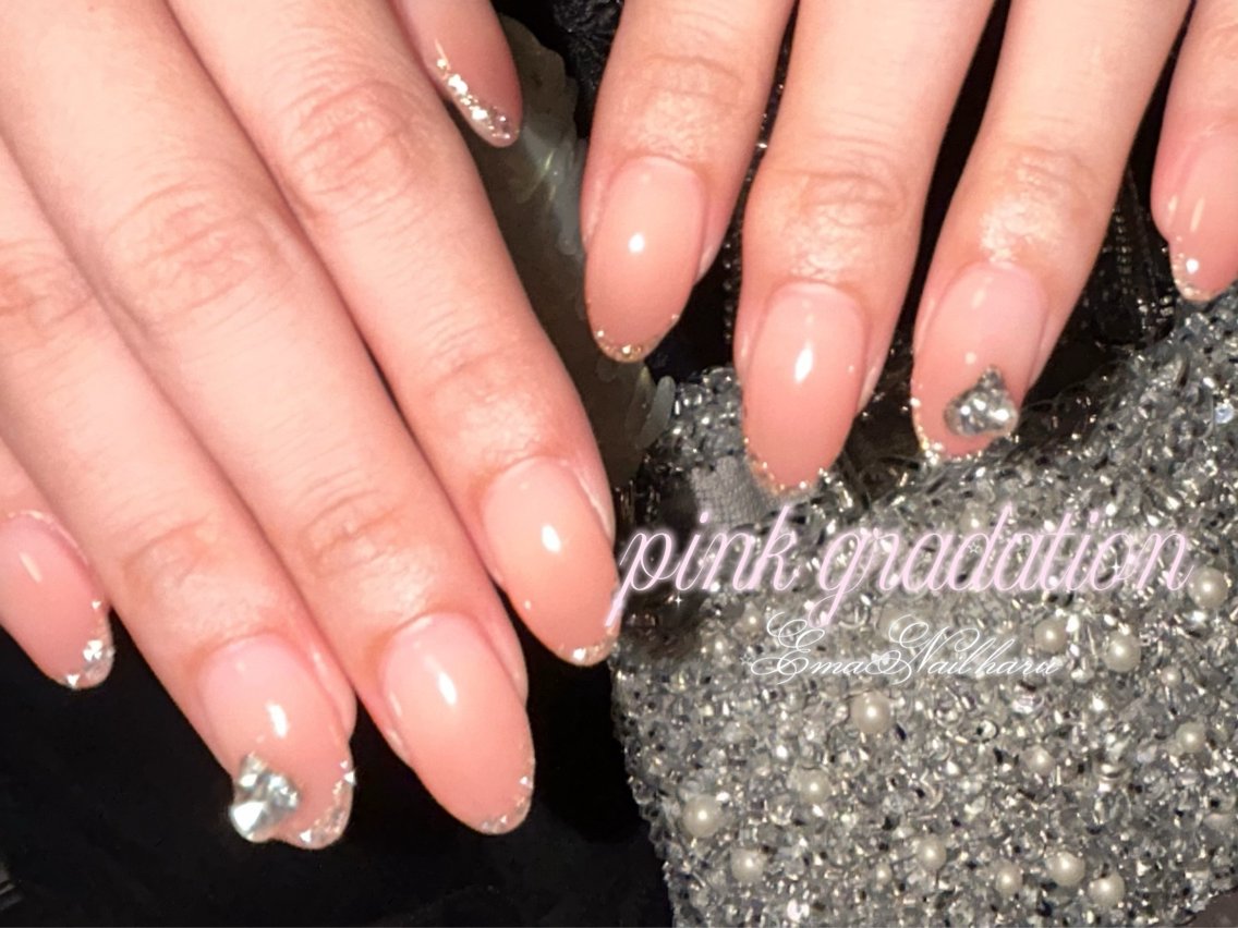 ネイル ハンドネイル EmaNail🎀 Haaruのネイルデザイン