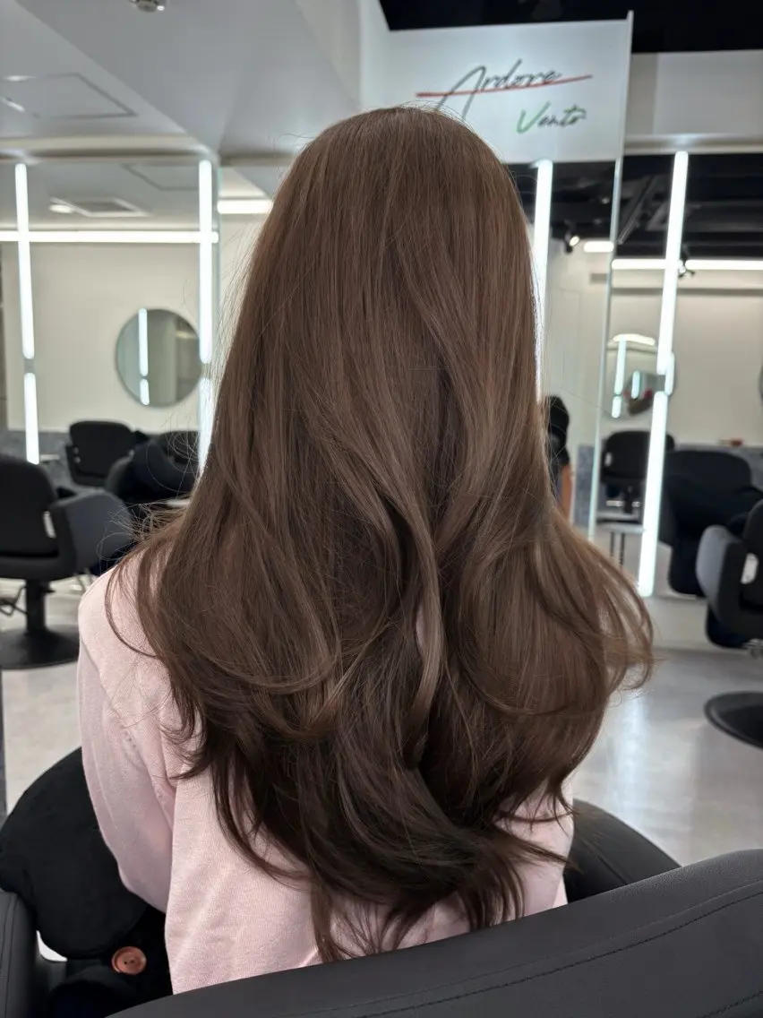 ロング カラー カット ヘアカラー 東 奎吾のヘアスタイル