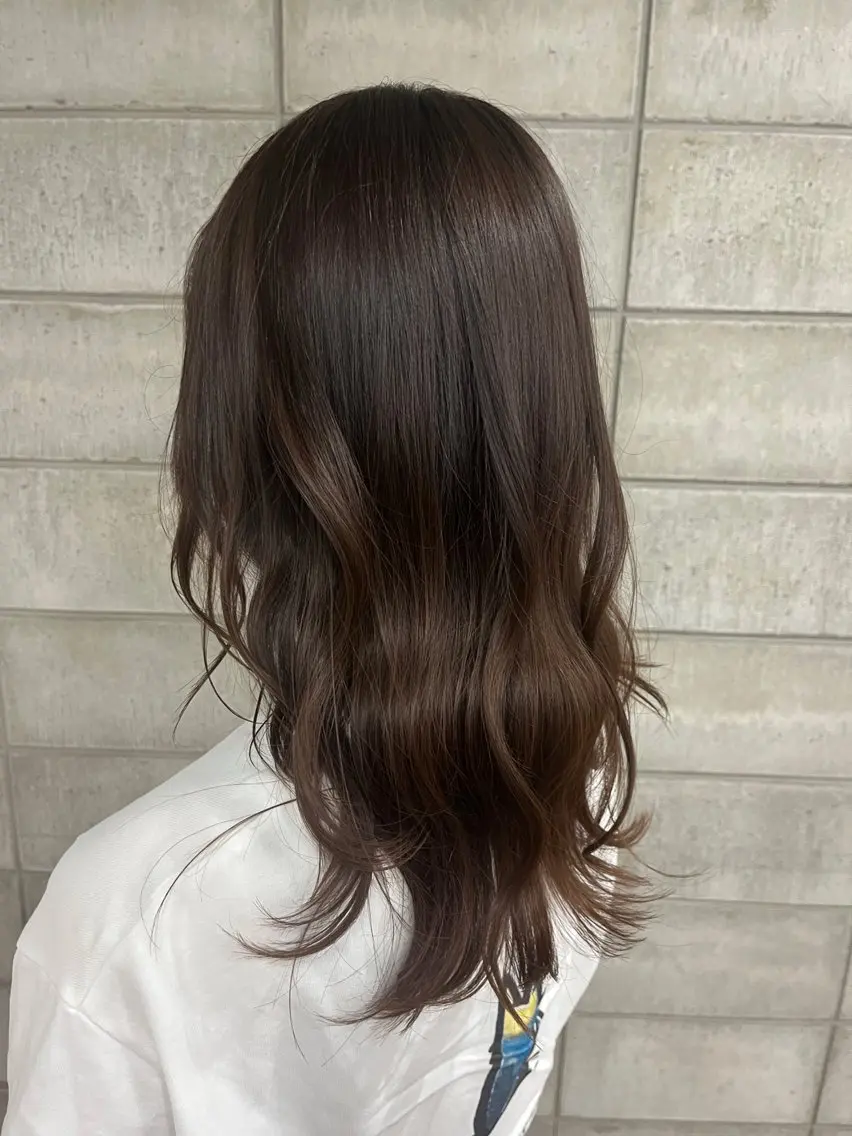 ロング 小杉夏海/暗髪/ 透明感カラー🌱‬‪のヘアスタイル