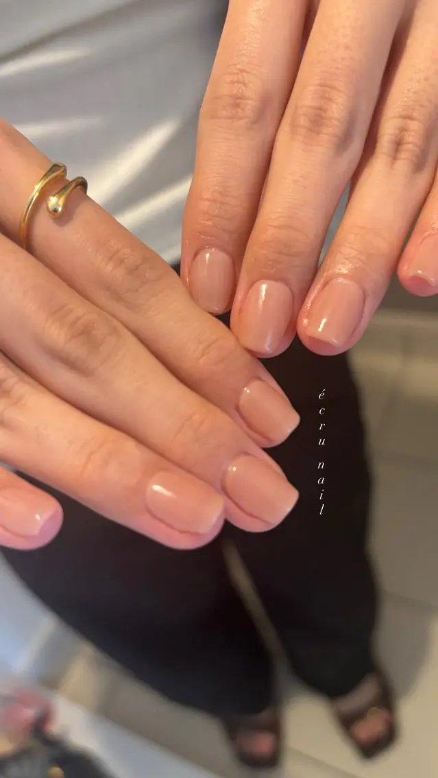 ネイル ハンドネイル écru nailのネイルデザイン