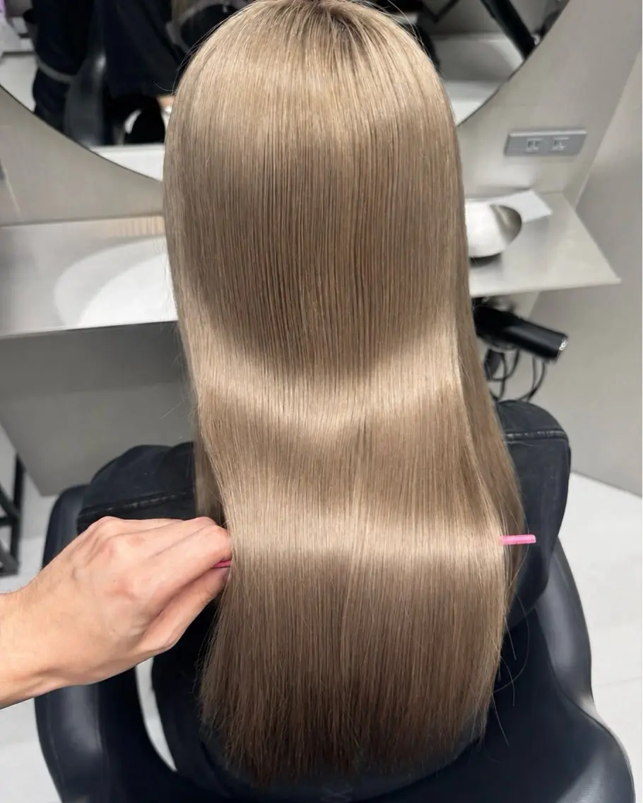 カラー iki shihoのヘアスタイル