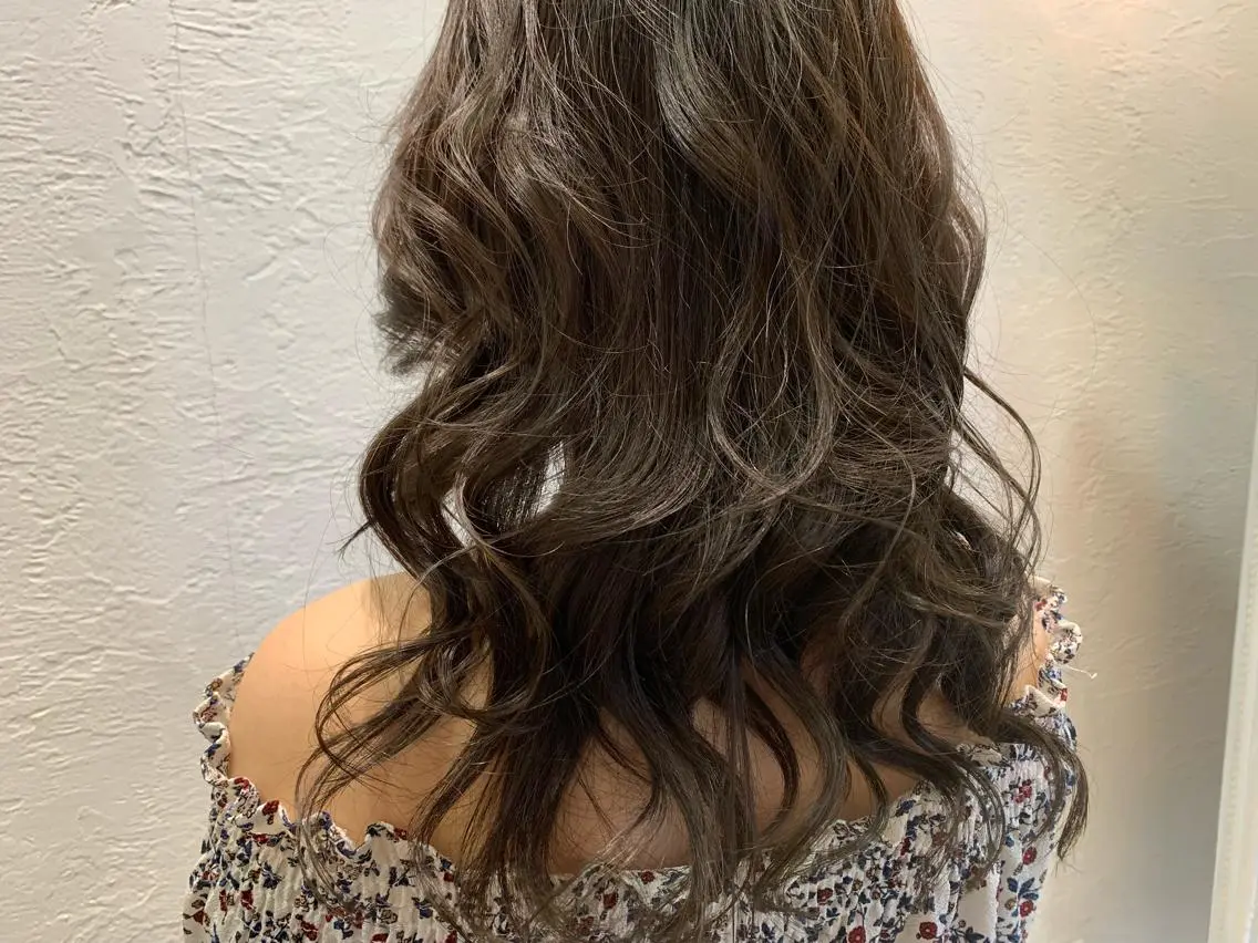 ロング カラー fio マナミのヘアスタイル
