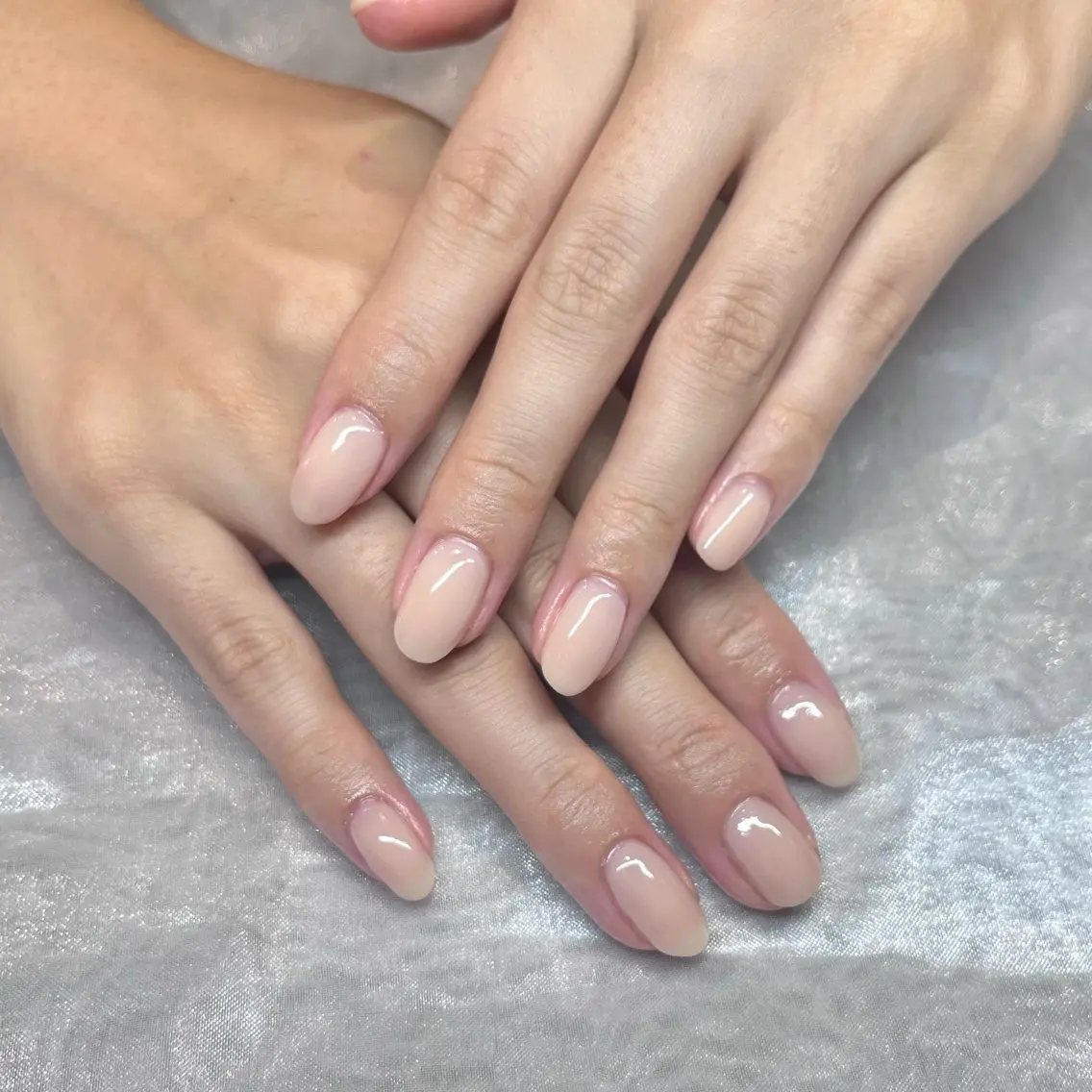 ネイル ハンドネイル 𝐴𝑘𝑎𝑟𝑖 🤎のネイルデザイン