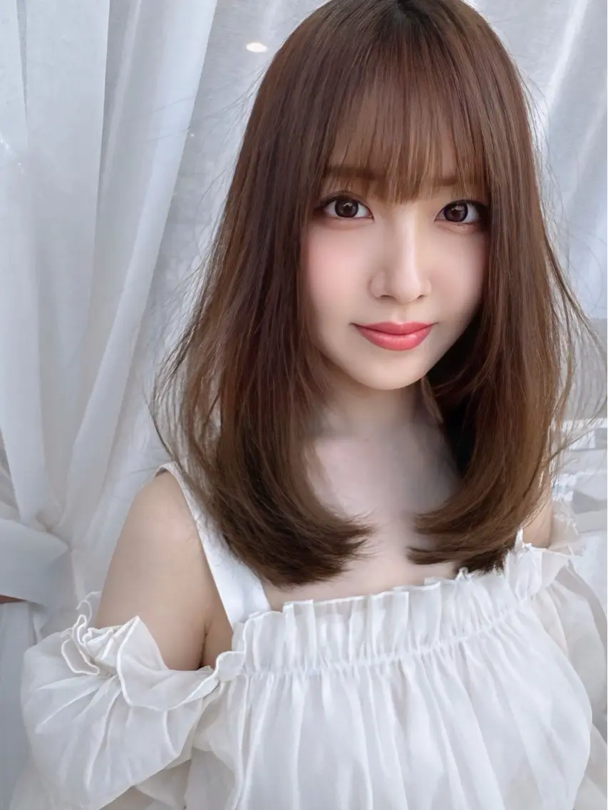 ミディアム レイヤーカット 🩵HIYORI /栄/レイヤーカットのヘアスタイル