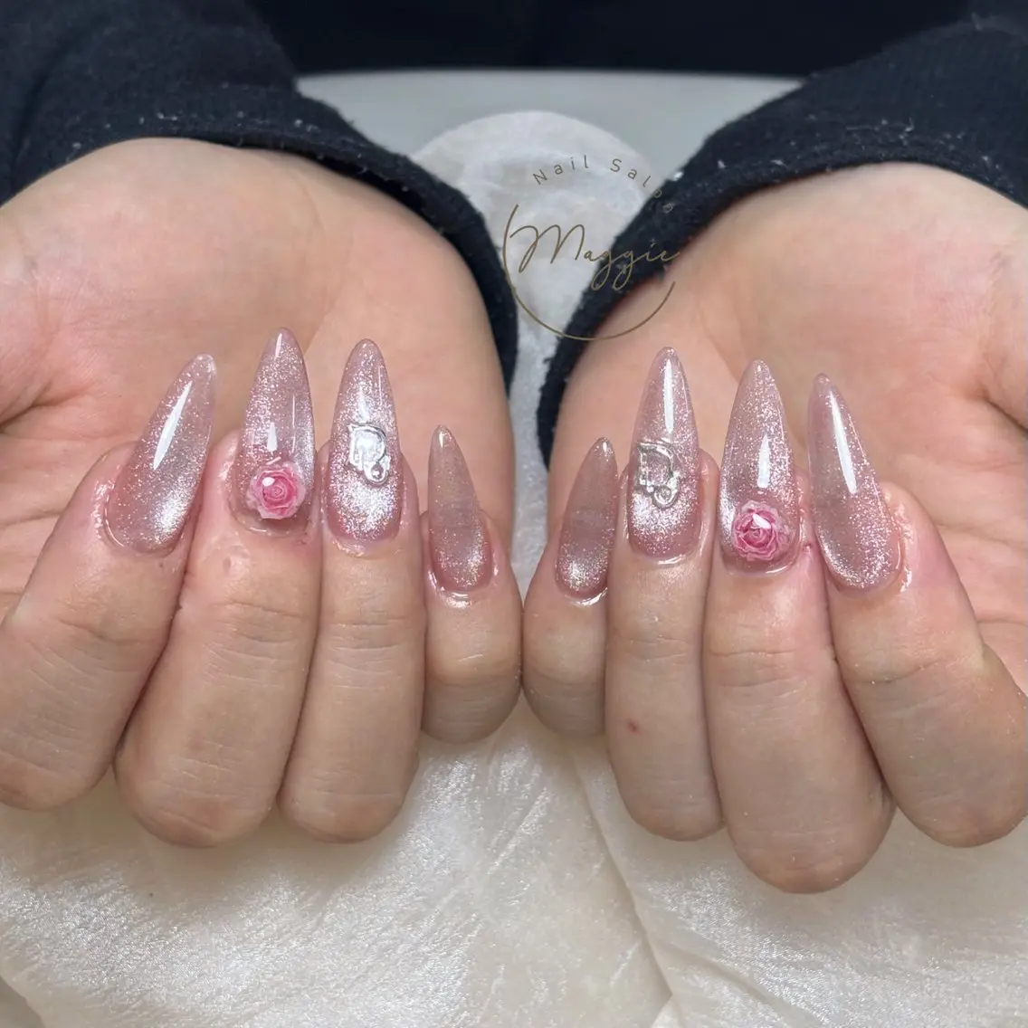 ネイル ハンドネイル MaggieNail timiのネイルデザイン