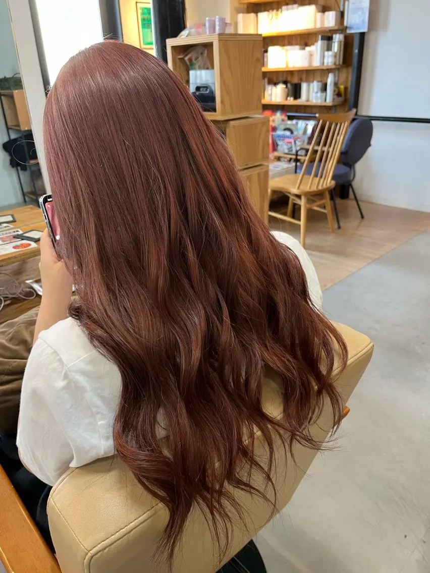 ロング レッドブラウン ロング カット ヘアカラー 阪神西宮★JUNO 川﨑温子のヘアスタイル