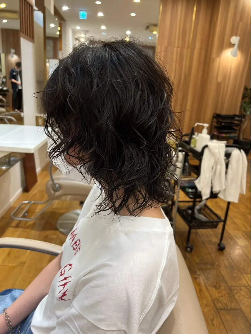 ミディアム 石川 幸呼のヘアスタイル